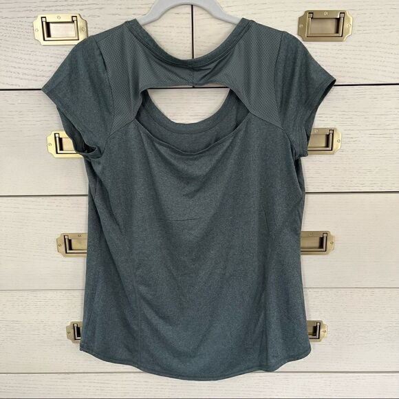 EUC Xersion Open Back with Mesh, Cap Sleeve Workout Top, Size Medium - Picture 2 of 4